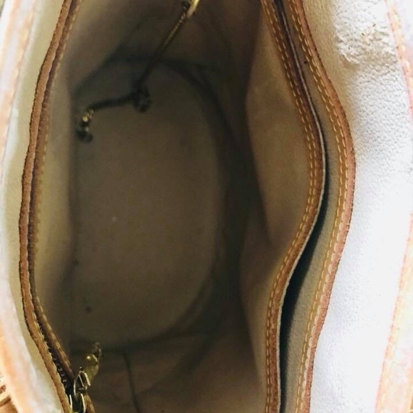Authentic Luis Vuitton Bucket purse - Picture 2 of 5